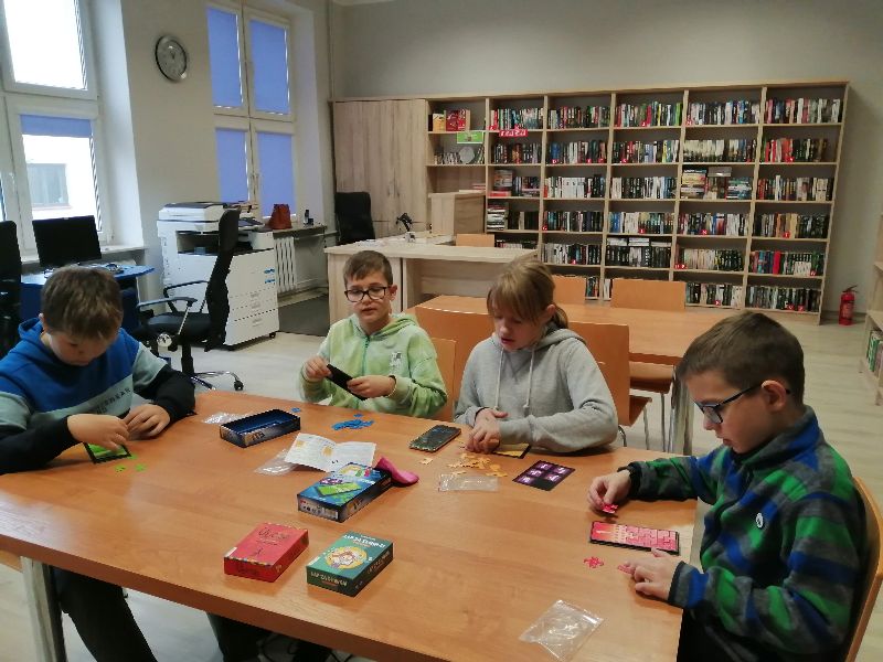 ,,BOOM! Na komiksy i gry planszowe w bibliotece'' w Łomazach