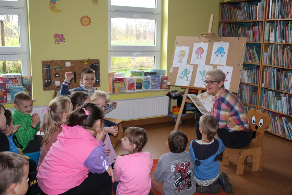  Akcja „BOOM! na komiksy i gry planszowe w bibliotece” w Gminnej Bibliotece Publicznej w Przyłęku